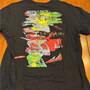 Black Short-Sleeve Graphic Tee with Multicolor Abstract Band Print